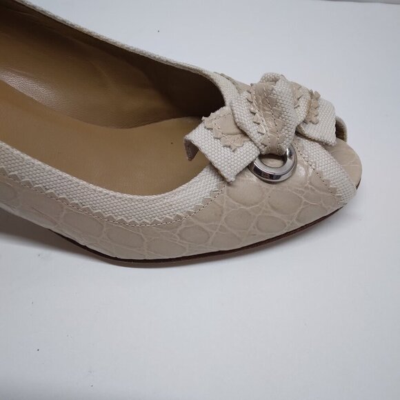 Stuart Weitzman Croc Embossed Peep Toe Knot Heels Size 9M - Picture 9 of 16